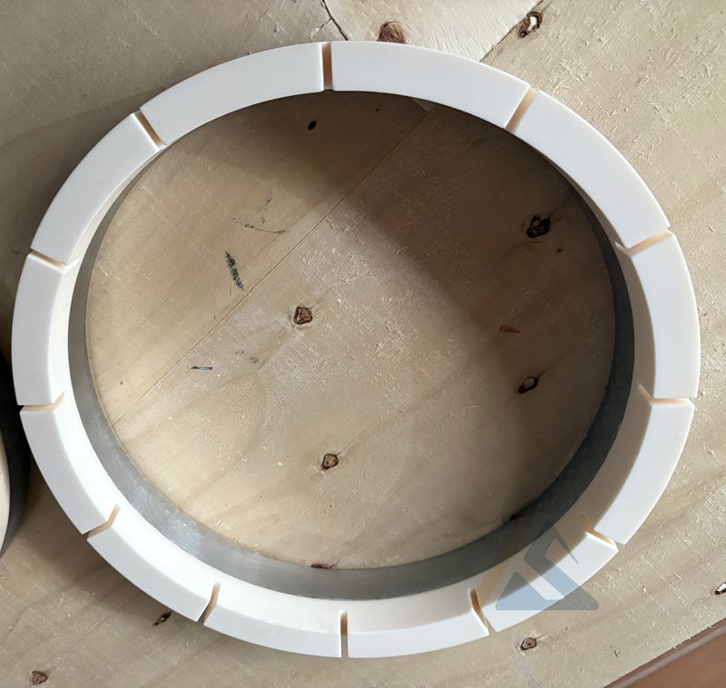 陶瓷材料磨削過(guò)程中邊緣碎裂的成因分析