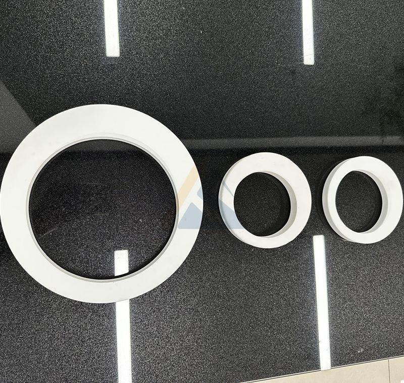 高純氧化鋁陶瓷的制備工藝、微觀結(jié)構(gòu)及其多元化應(yīng)用